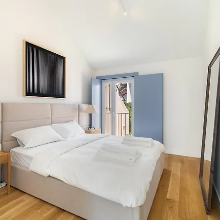 Lejlighed Alcantara Blue Flats